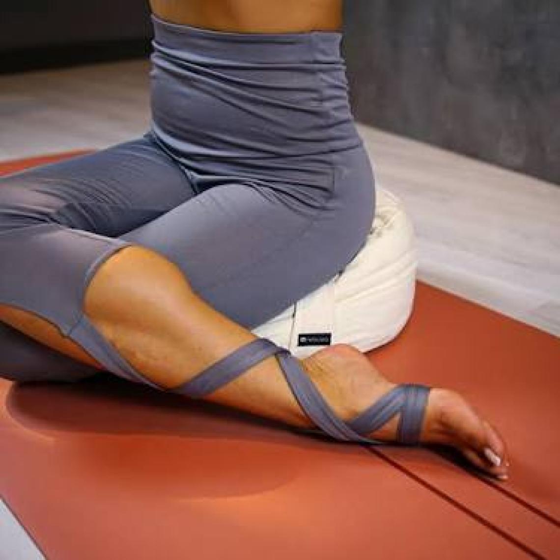 Rebuwo Yoga Minderi Meditasyon Minderi