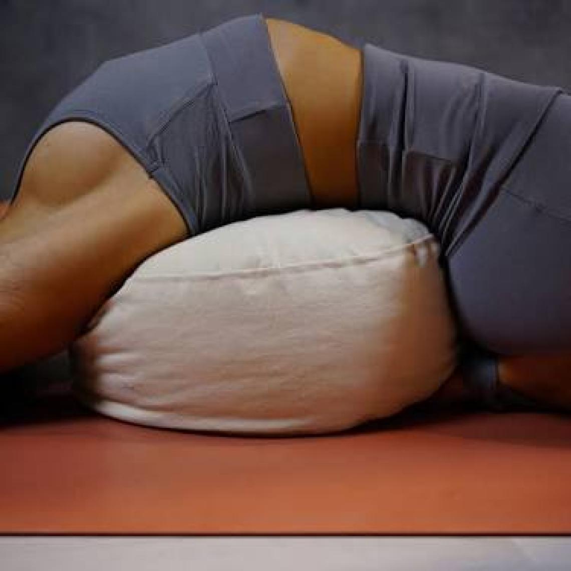 Rebuwo Yoga Minderi Meditasyon Minderi