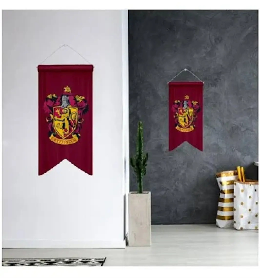 Sihir Dükkanı Lisanslı %100 Saten Kırlangıç Kesim Büyük Flama Model : Gryffindor 50X75CM