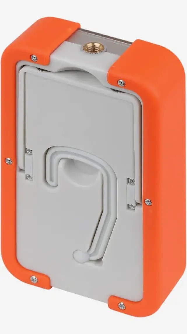 Ledvance LED Compact 5W 6500K 120-400LM IP22 3 Farklı Mod Beyaz Işık Şarjlı El Feneri