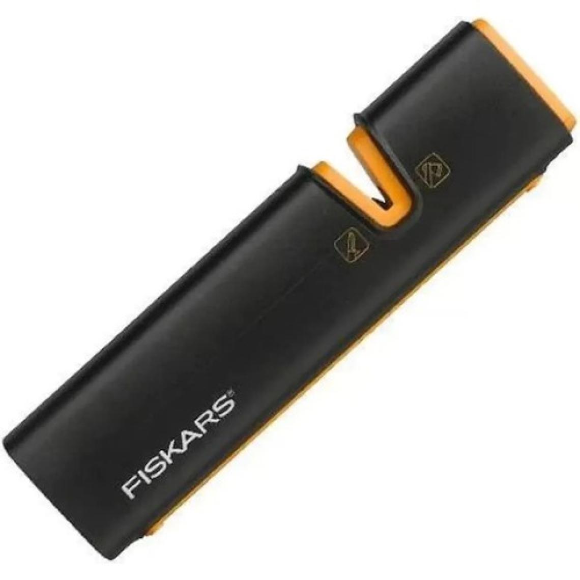 Fiskars Parçalama Baltası Xs X7 + Bileme Aparatı Set