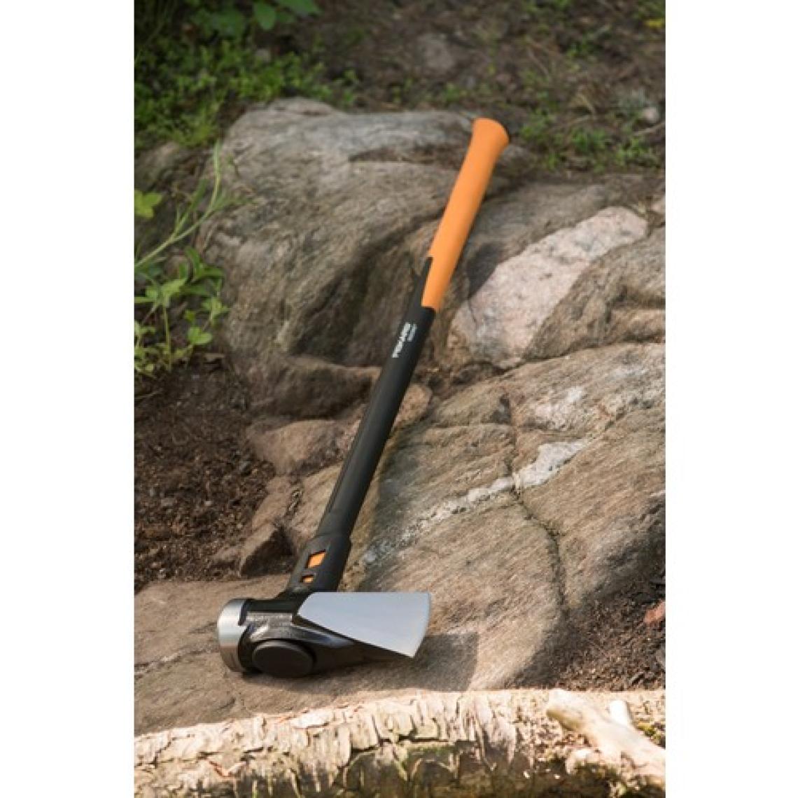 Fiskars Yarma ve Vurma Baltası Xxl 8lb/36 1020220