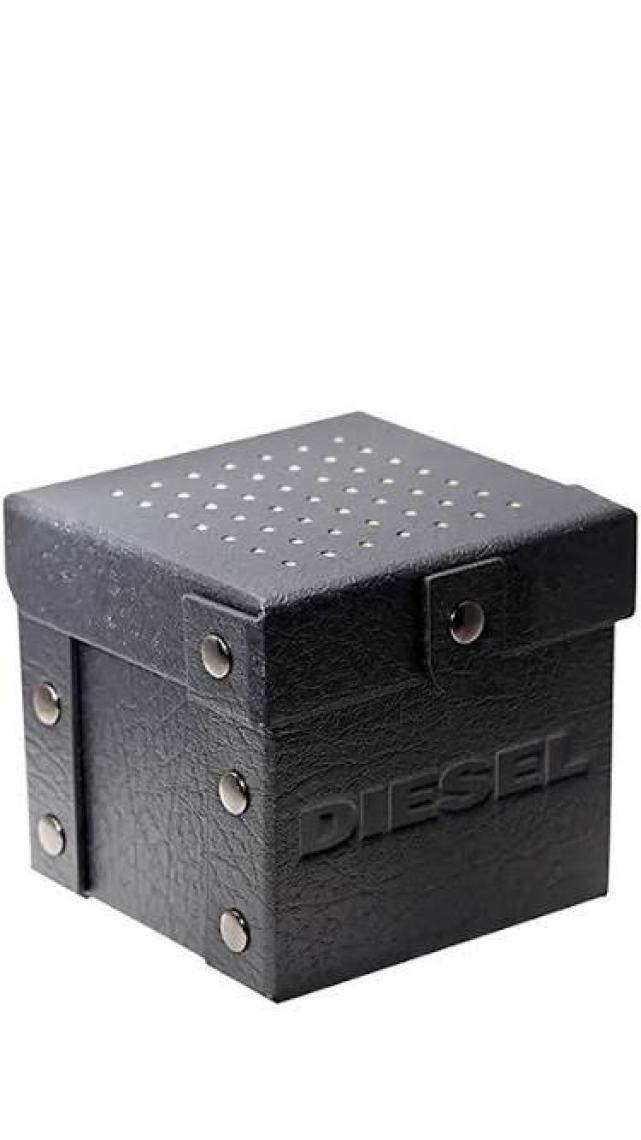 Diesel DZ4481 Erkek Kol Saati