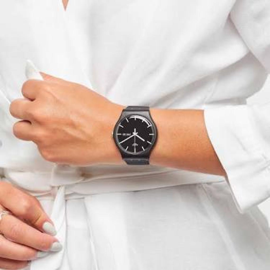 Swatch Suob720 Erkek Kol Saati