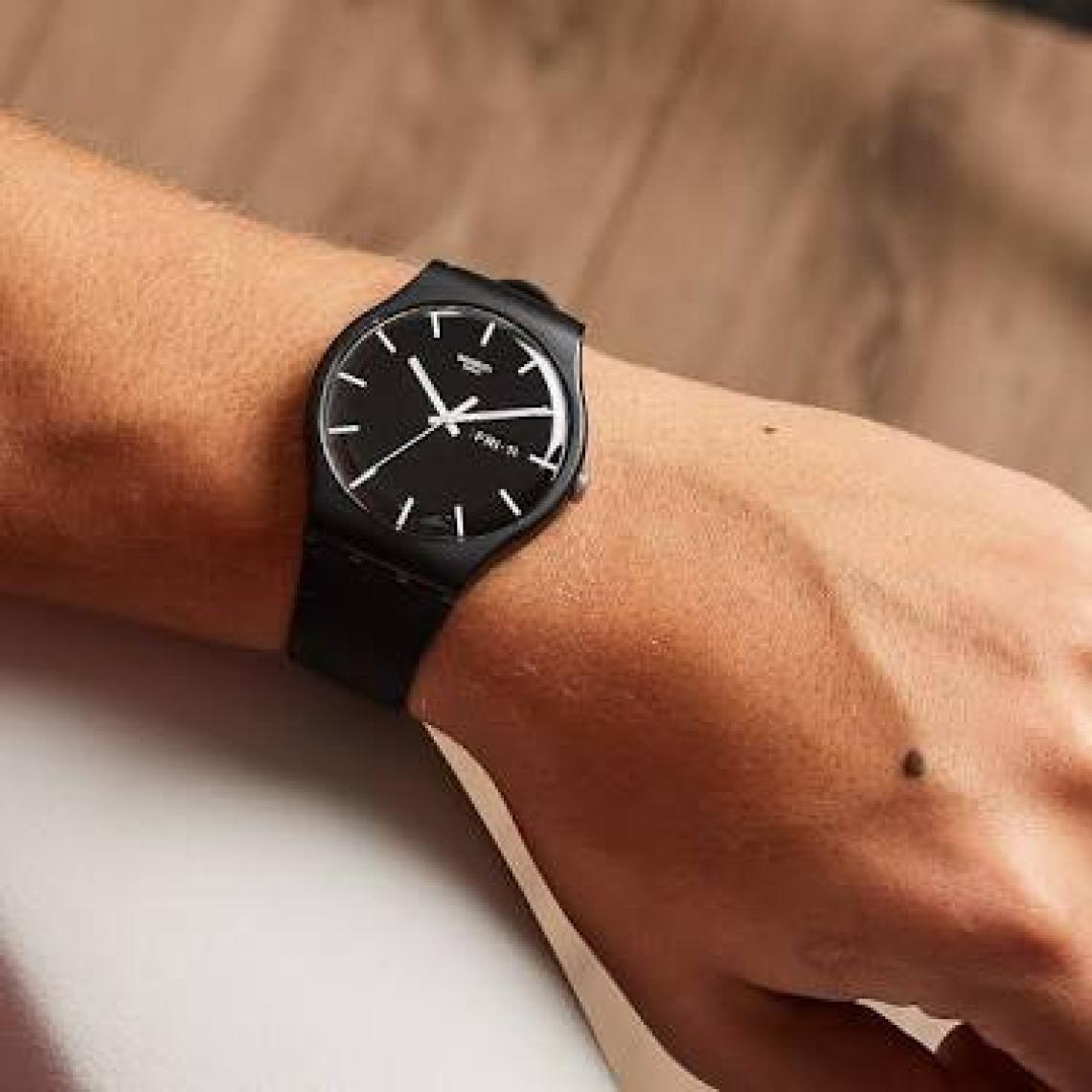 Swatch Suob720 Erkek Kol Saati
