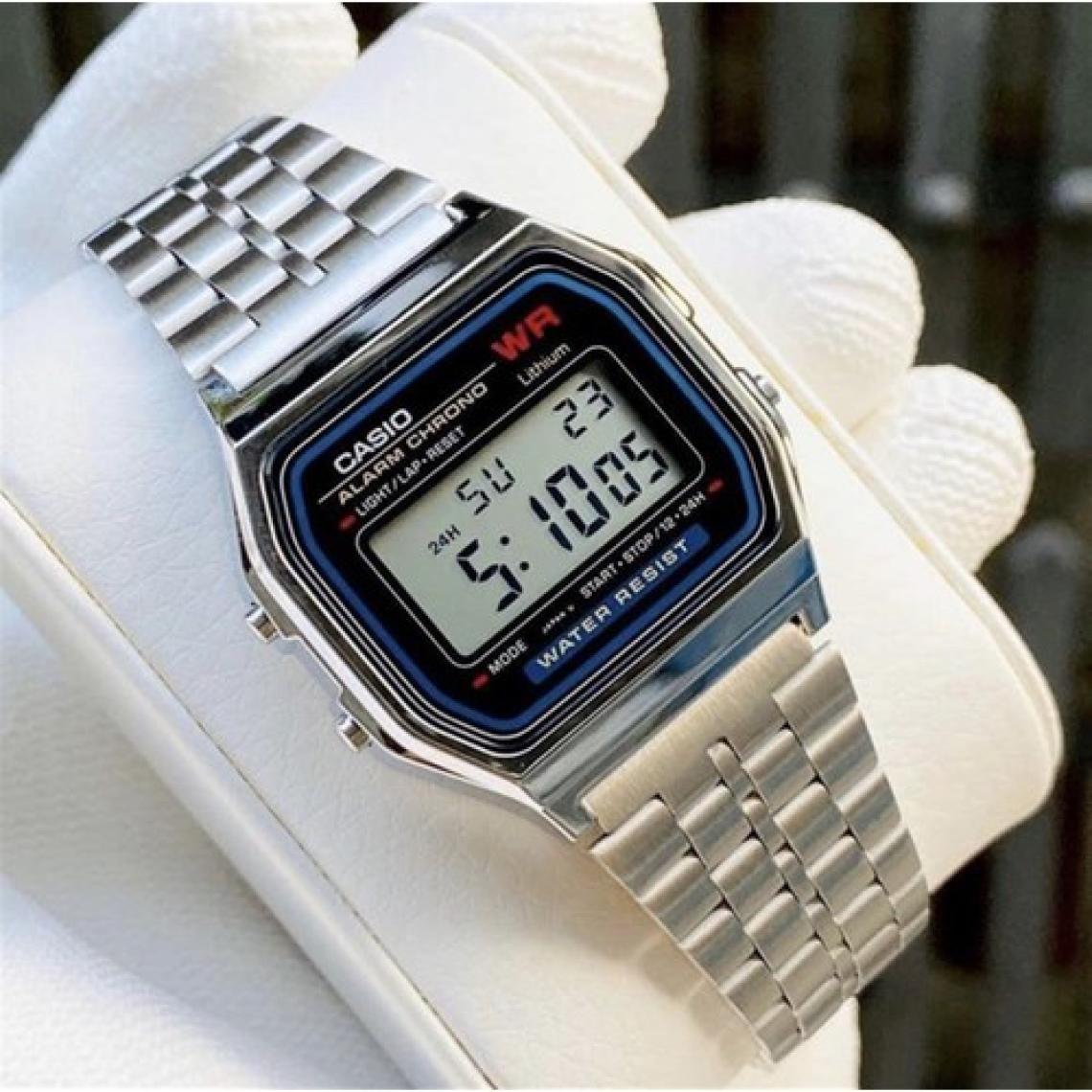 Casio Dijital Erkek Kol Saati - Takvim, Alarm, Kronometre, Işıklı, Çelik Kordon, Alüminyum Kasa, 3 ATM Suya Dayanıklı