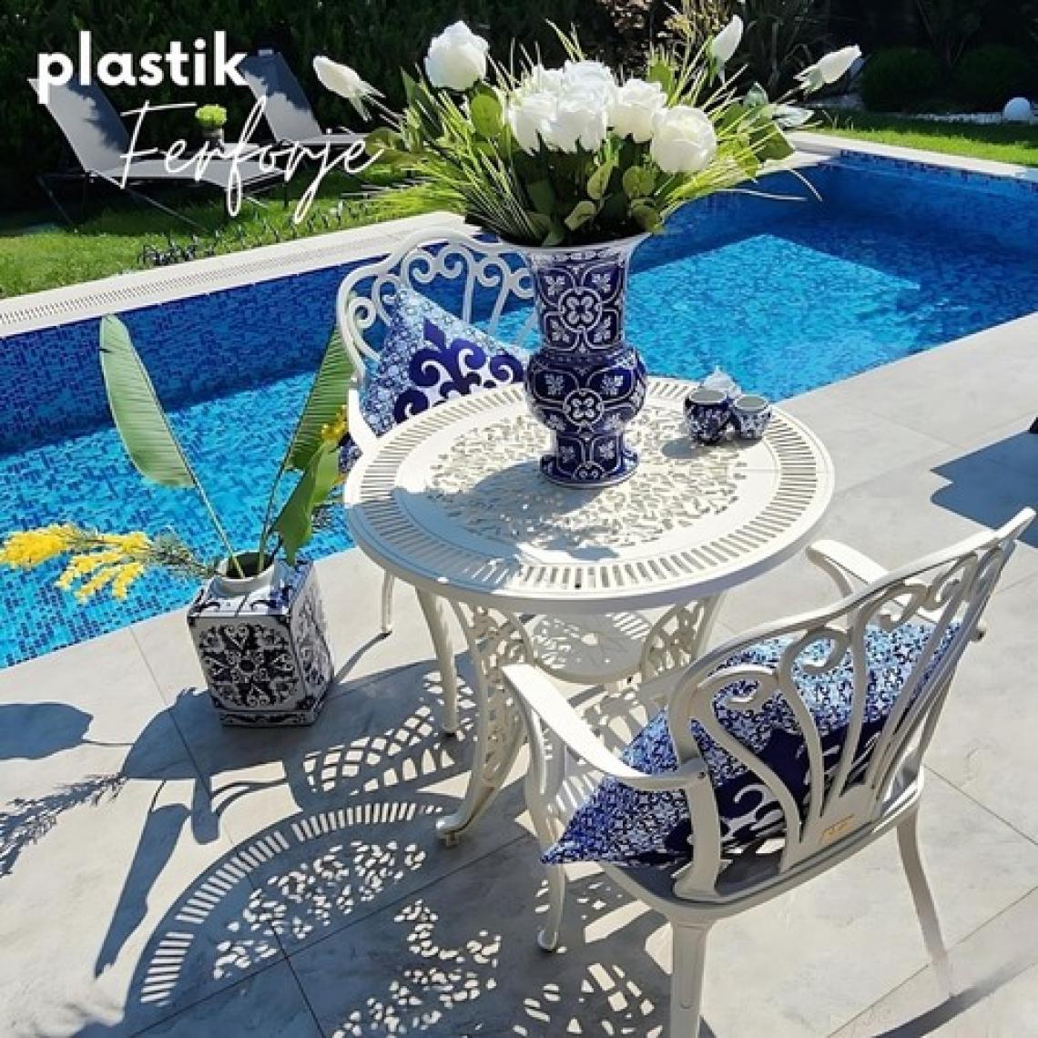 Ceritti Ferforje Görünümlü Plastik Masa Sandalye Takımı, 150 kg Taşıma Kapasiteli, 2 Yıl Garantili, Bahçe, Balkon ve Dış Mekan Kullanımına Uygun, 2 Kişilik Masa ve Sandalye Takımı