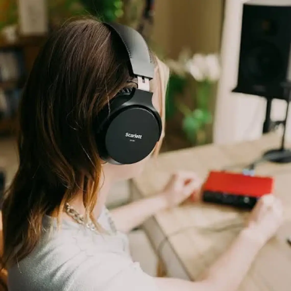 Focusrite Solo Studio Gen 4 Kayıt Paketi