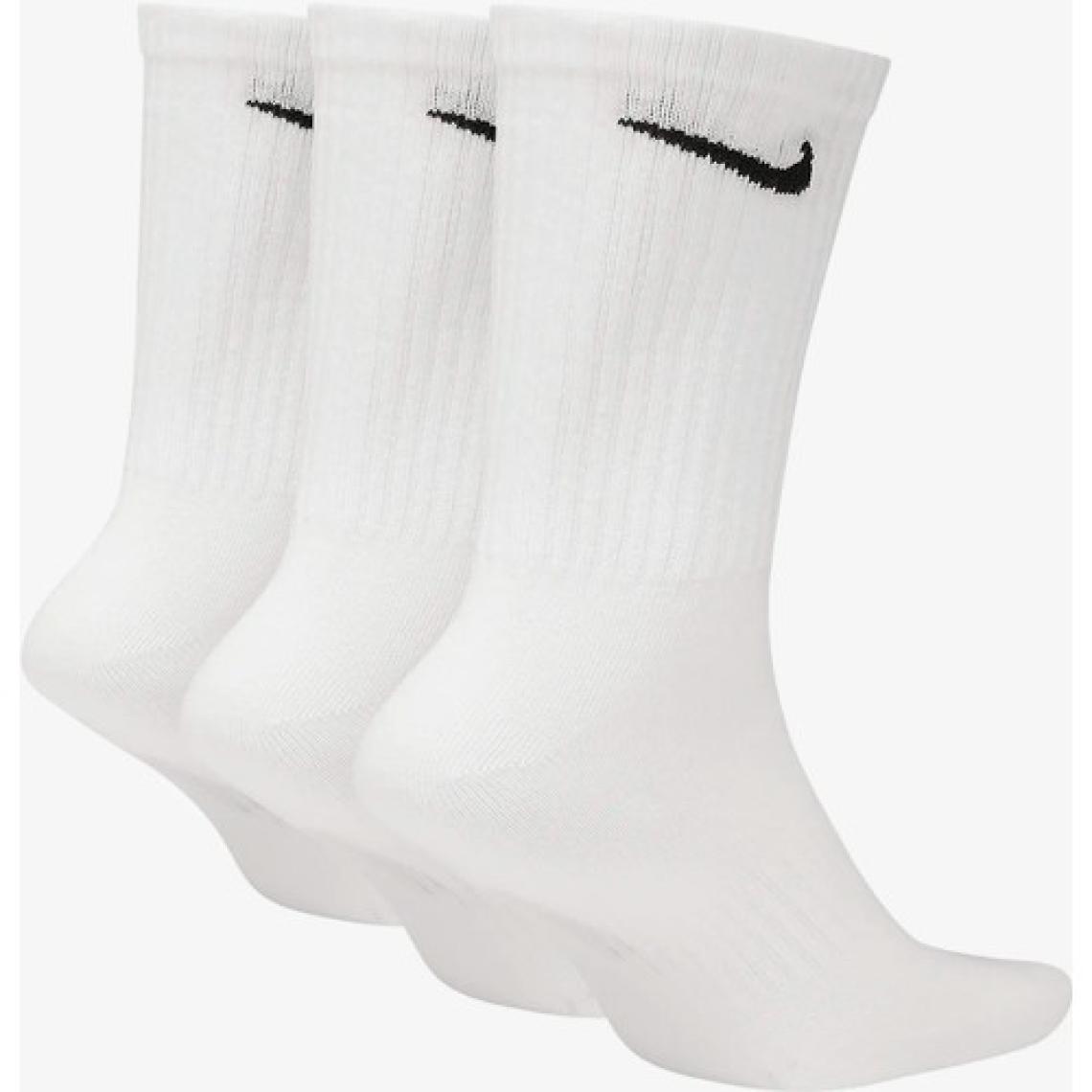 Nike SX7676-100 Everyday Cush No-Show 3lü Çorap Seti