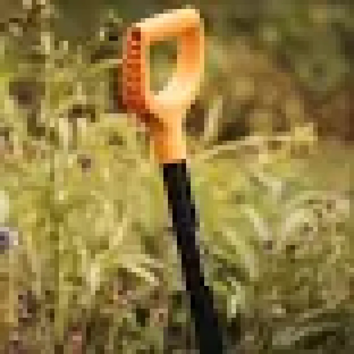 Fiskars 131403-1003456 Solid Yuvarlak Uçlu Bahçe Küreği