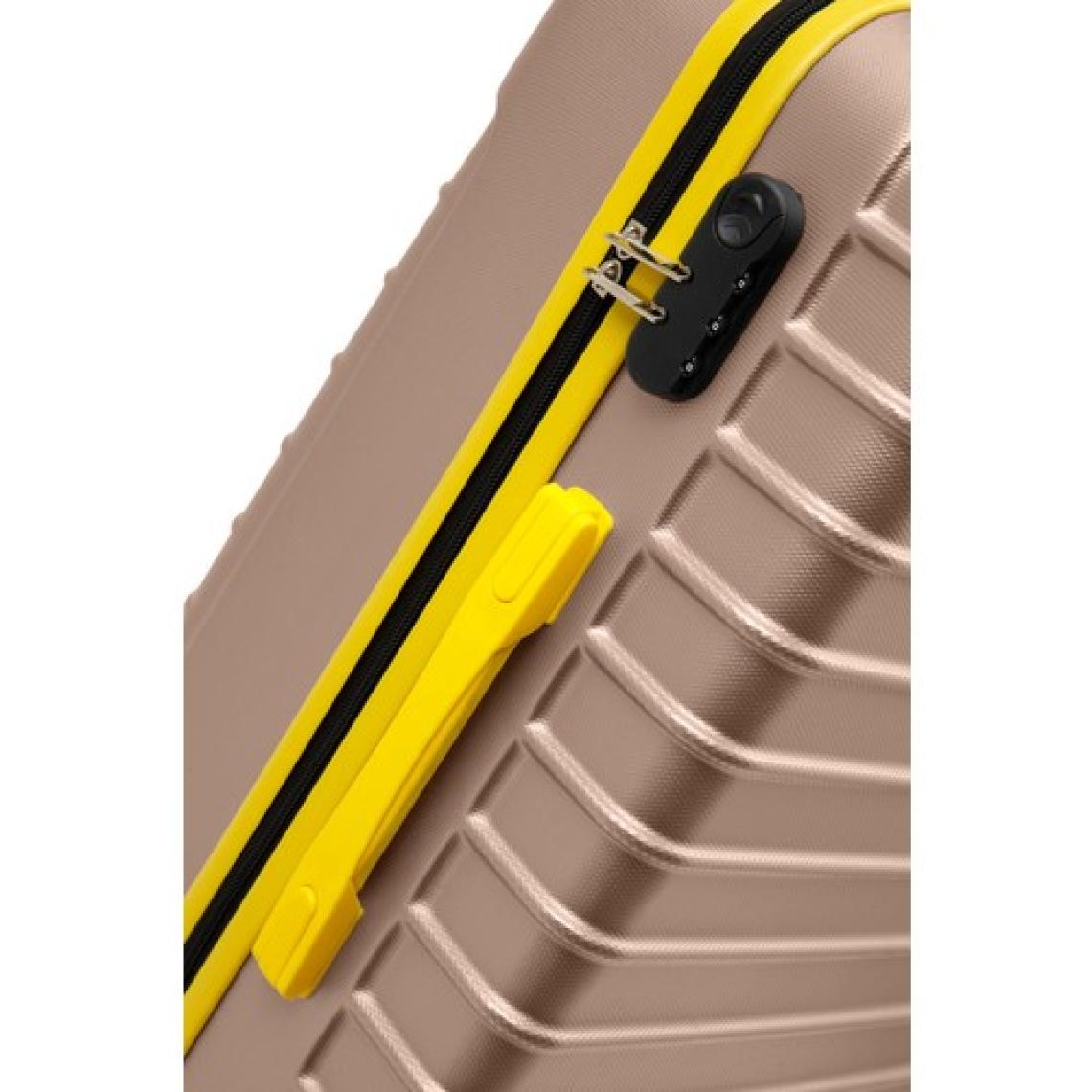 Orta Boy Valiz 4x2 Teker Altın 1168