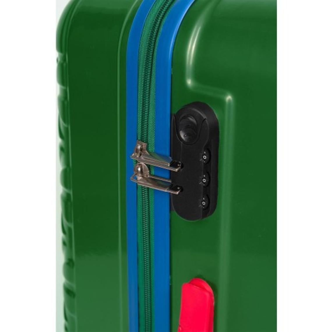 Orta Boy %100 Polikarbon Valiz 4x2 Teker Yeşil 1089
