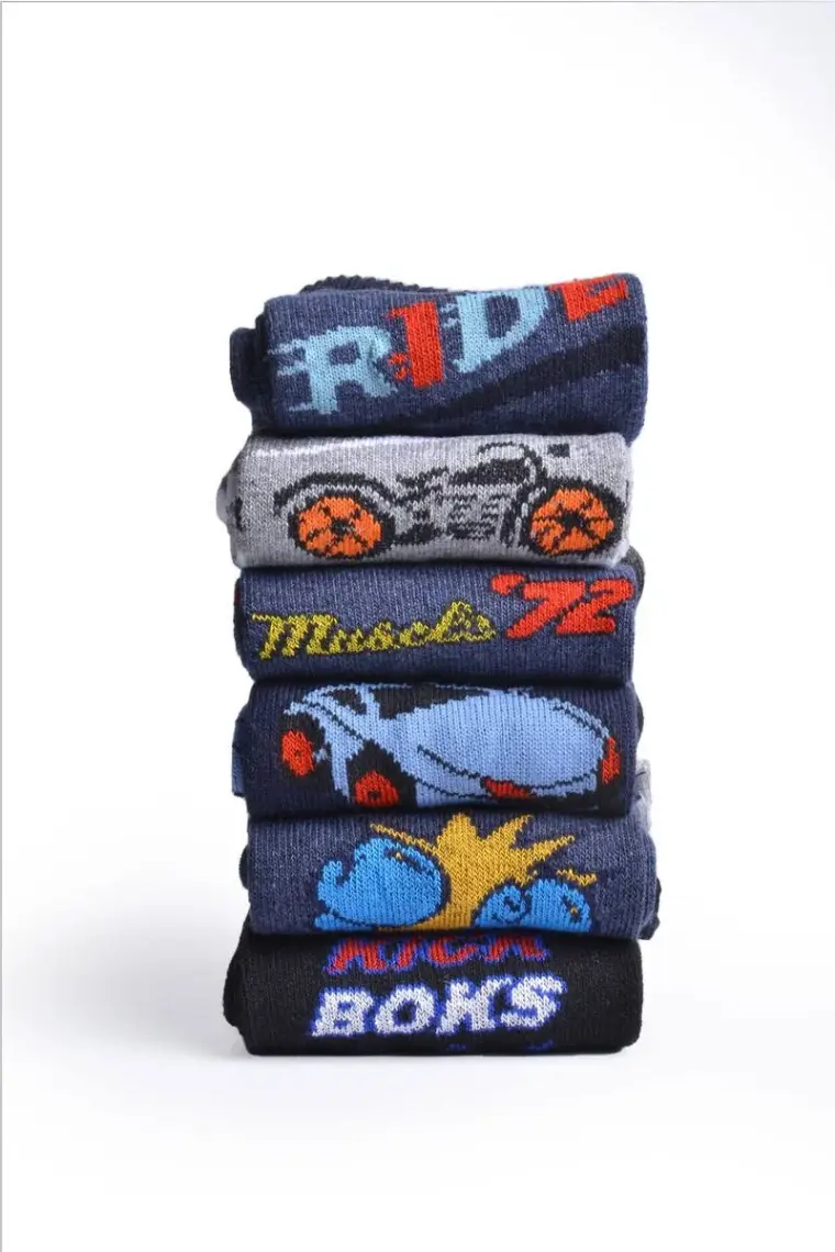 Vakre 6'lı Erkek Cocuk Soket