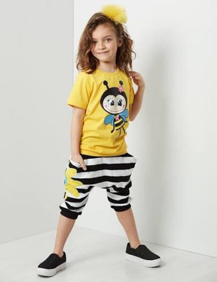 Denokids Vız Vız Maya Kız Çocuk T-shirt Kapri Şort Takım