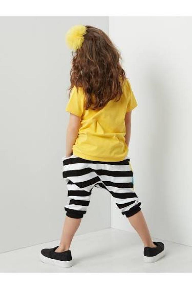 Denokids Vız Vız Maya Kız Çocuk T-shirt Kapri Şort Takım