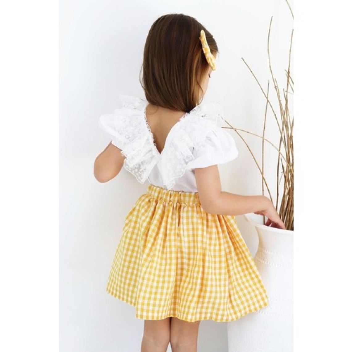 Parla Kids Kız Çocuk Daisy Bisiklet Yaka Dantel Detaylı Ekruı Kısa Kollu Bluz Ekoseli Etek Toka 3lü Takım