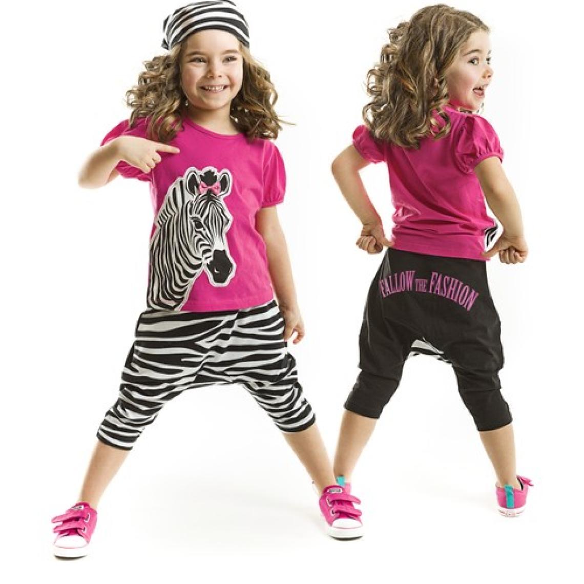Denokids Zebra Fashion Kız Çocuk T-shirt Kapri Şort Takım