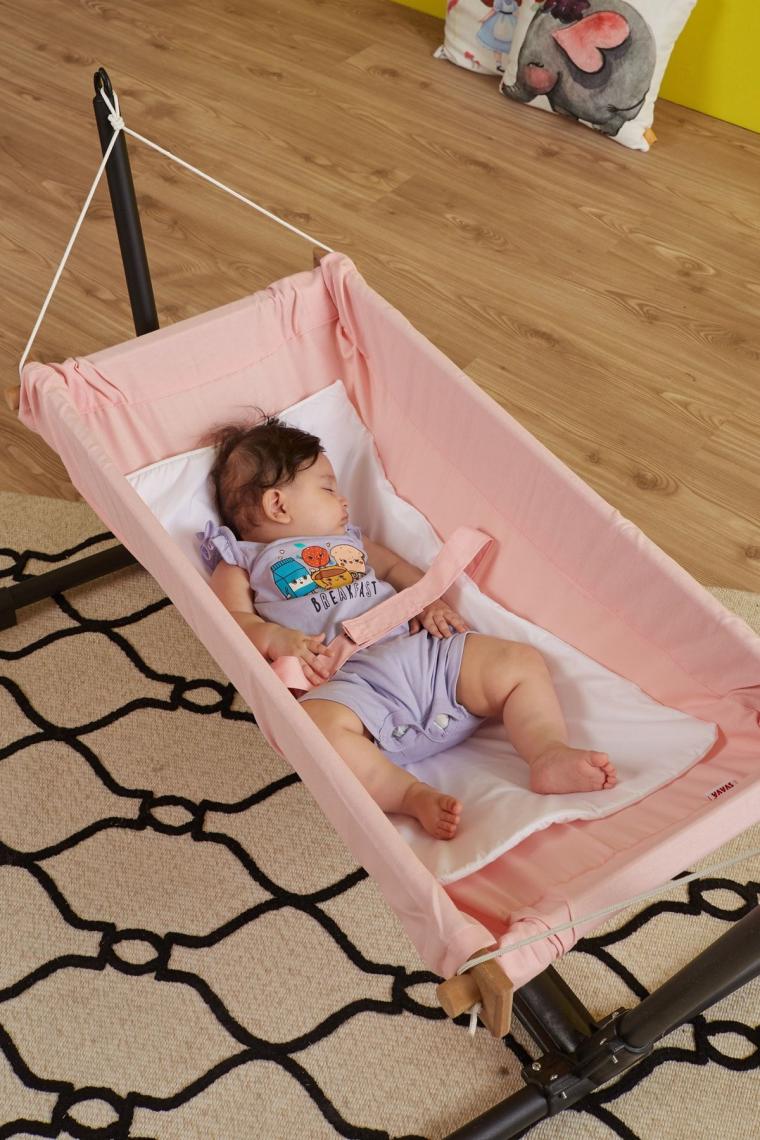 Standlı Ahşap Bebek Hamak Beşik (Pembe)