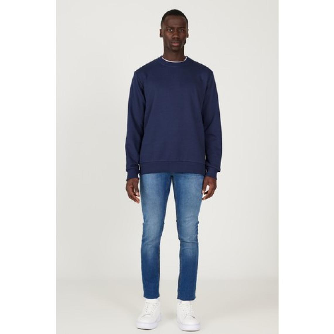 Altınyıldız Classics Erkek Lacivert Standart Fit Normal Kesim Bisiklet Yaka 3 Iplik Pamuklu Sweatshirt