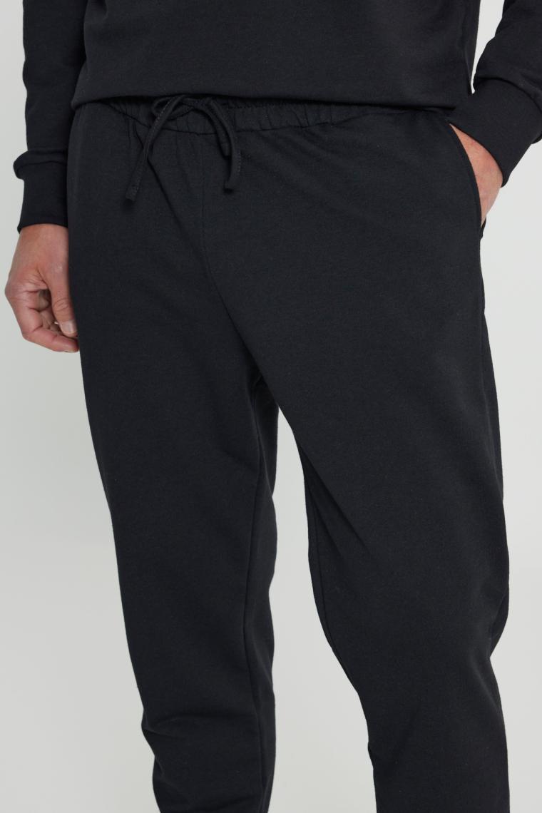 Altınyıldız Classics Erkek Siyah Standart Fit Normal Kesim 2 İplik Cepli Rahat Recycle Pamuklu Jogger Eşofman Altı