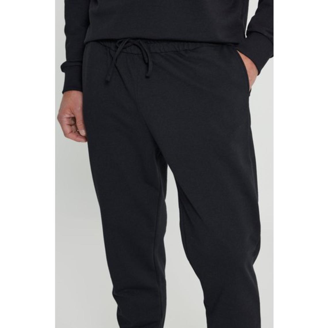 Altınyıldız Classics Erkek Siyah Standart Fit Normal Kesim 2 İplik Cepli Rahat Recycle Pamuklu Jogger Eşofman Altı