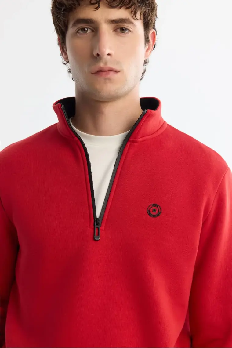 AVVA Erkek Kırmızı Dik Yaka Fermuarlı 3 Iplik Şardonlu Sweatshirt E001020