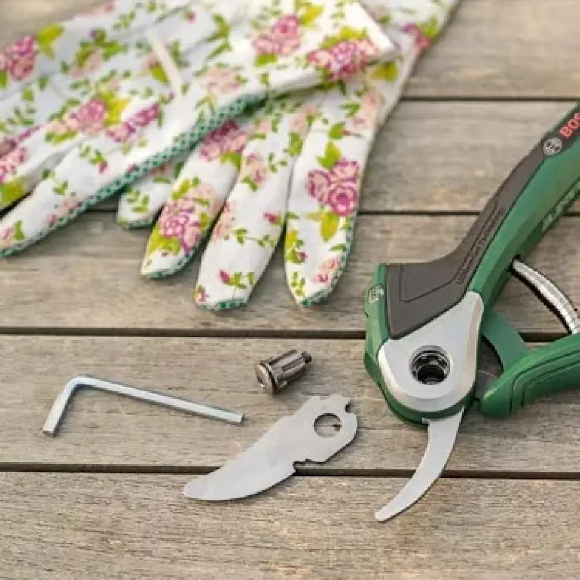 Bosch EasyPrune Akülü Dal Budama Makası