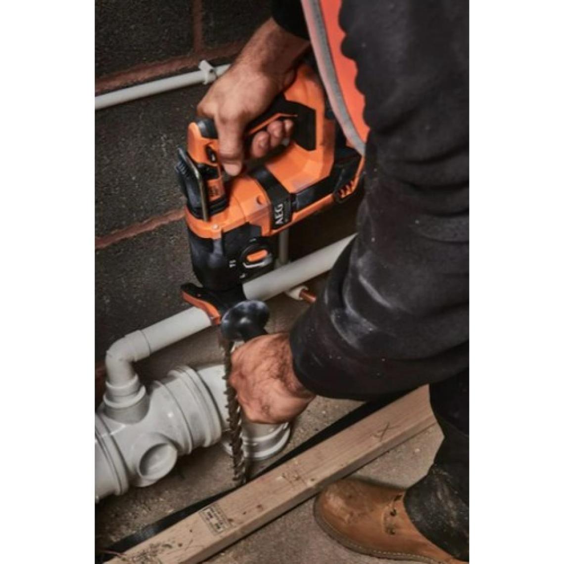 Aeg BBH 18 BLLI-502C Çift Akülü Kömürsüz Motor Kırıcı Delici  (Lithium ion 18 V;5,0 Ah)