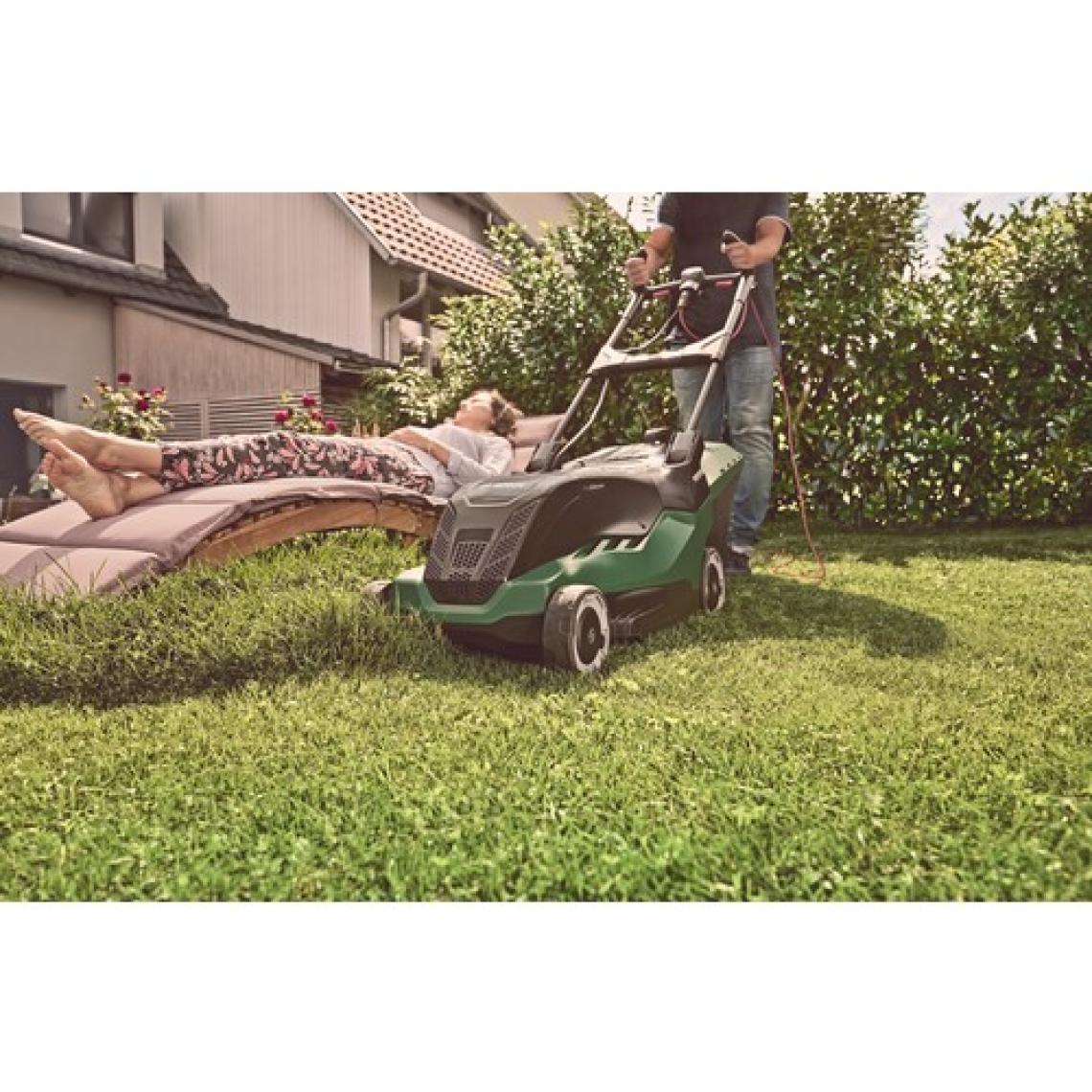 Bosch AdvancedRotak 650 Elektrikli Çim Biçme Makinesi