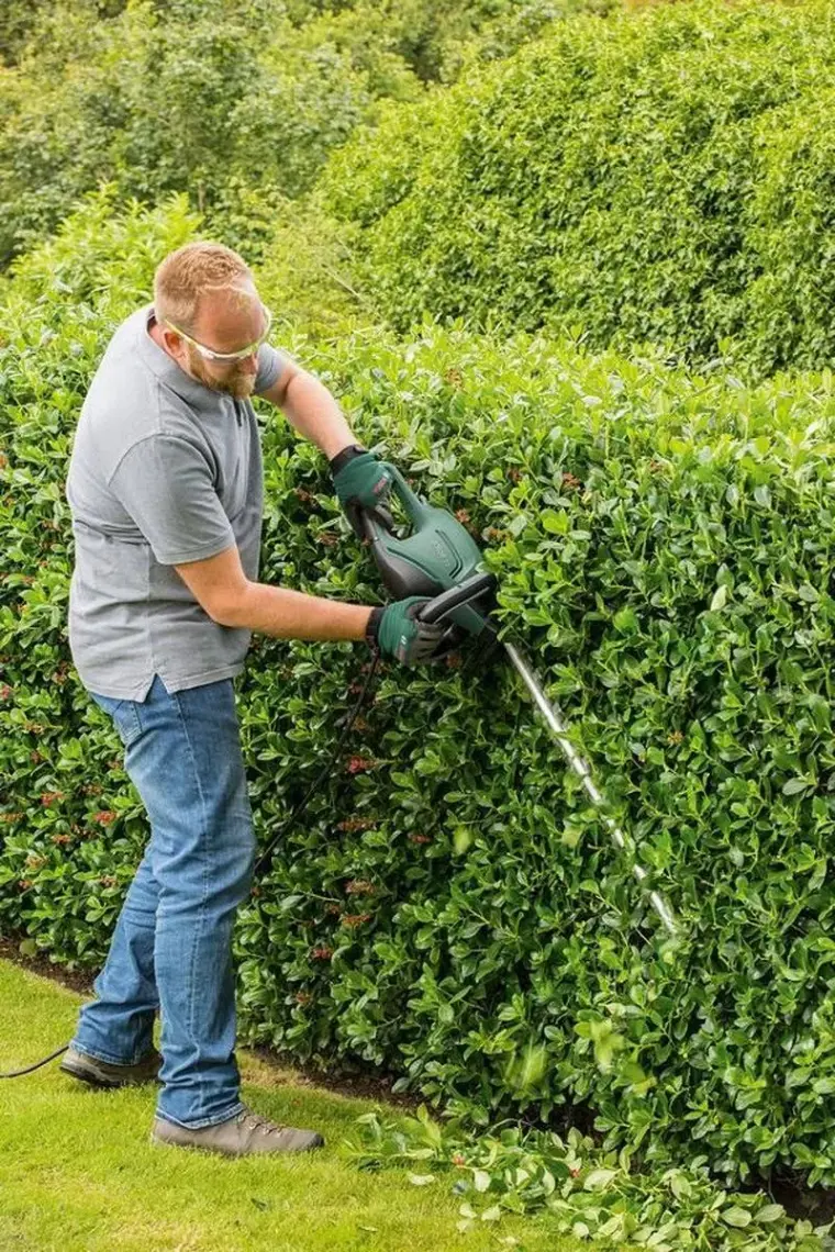 Bosch Universal Hedgecut 50 Elektrikli Çit Kesme Makinası