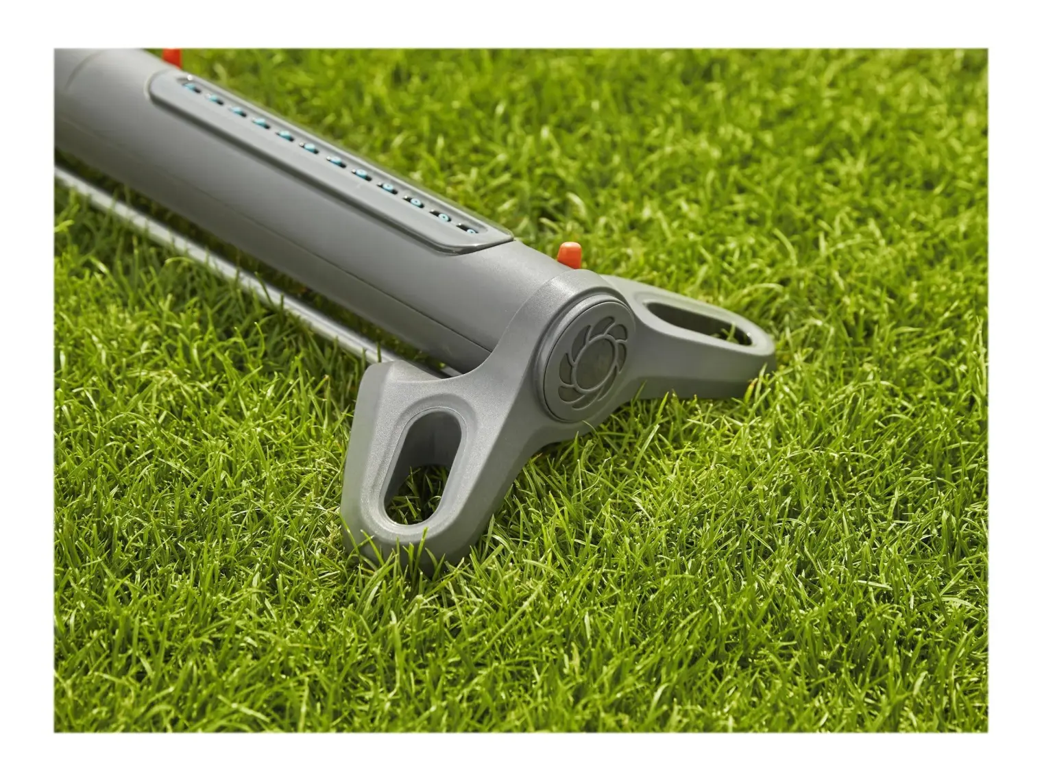 Gardena 18712-20 Salınımlı Yağmurlama Sistemi Aquazoom M