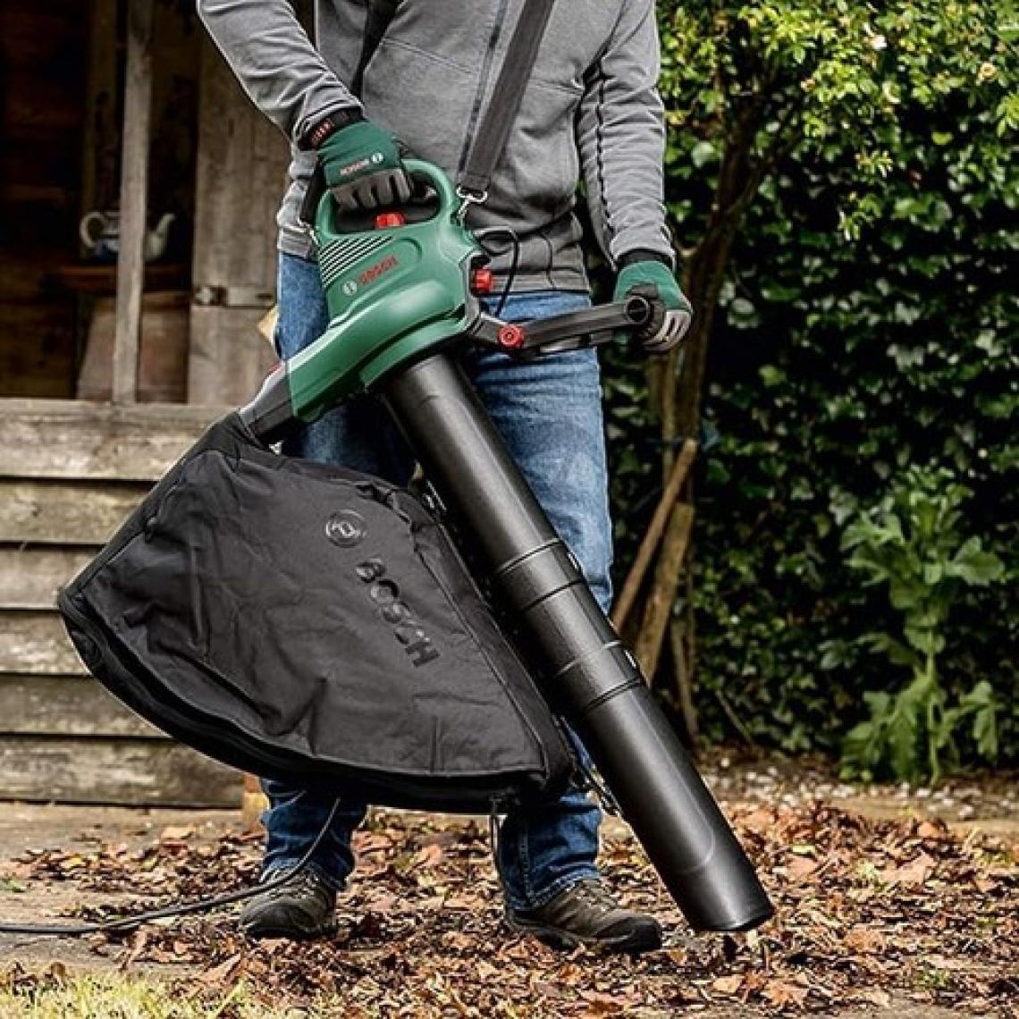 Bosch Universal GardenTidy 3000 Yaprak Toplama Makinesi - 06008B1001