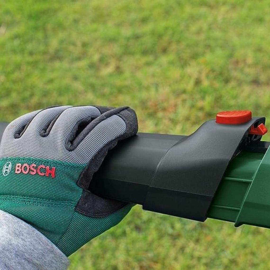 Bosch Universal GardenTidy 3000 Yaprak Toplama Makinesi - 06008B1001