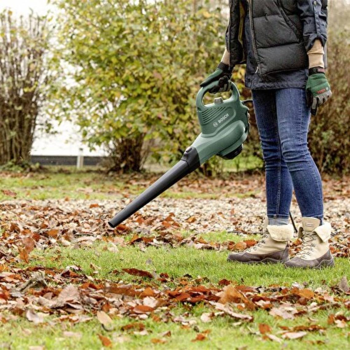 Bosch Gardentidy Yaprak Toplama ve Üfleme Makinesi