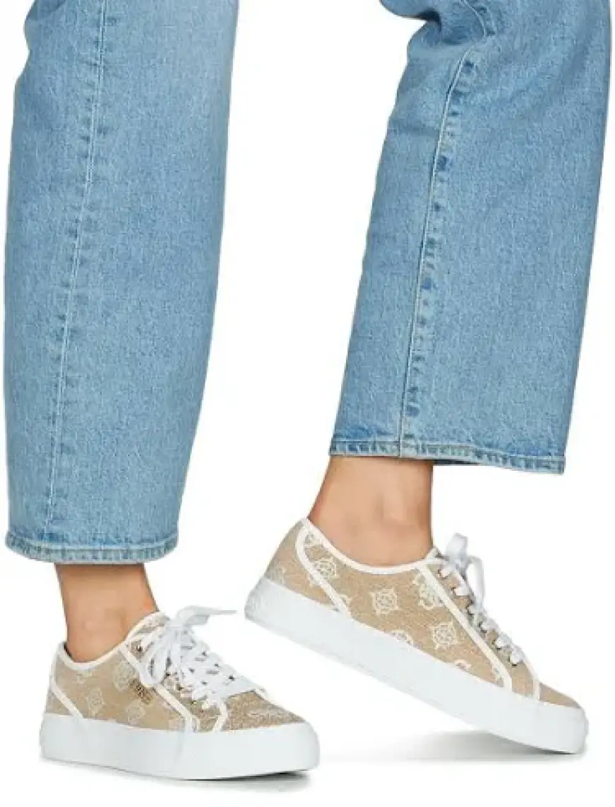 Guess Jelexa7 4g Logolu Sneaker Ayakkabı FLJJX7FAL12 Bayan Ayakkabı Fljjx7 FAL12 Whıte