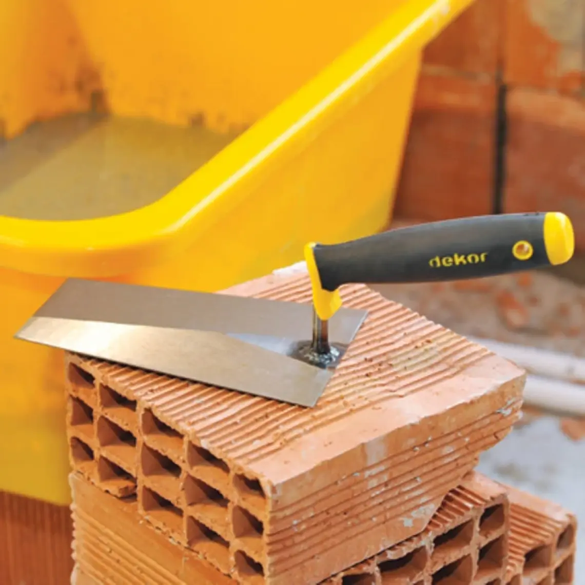 Dekor Duvarcı Malası Plastık Saplı Yay Çelıgı 16 Cm  381