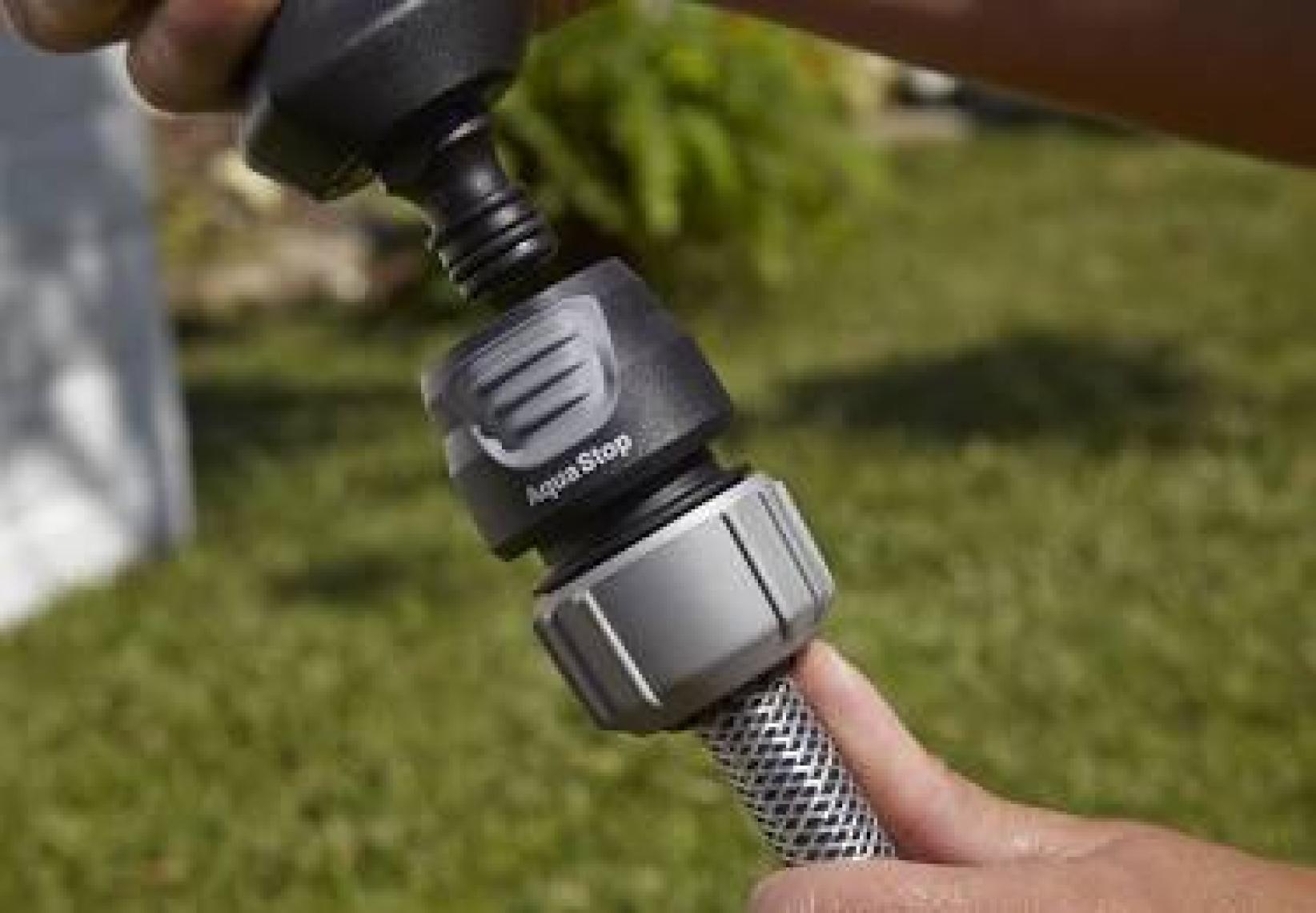 Karcher Premium Universal Bağlantı Aparatı Aqua Stopu İle  1/2" - 5/8" - 3/4"