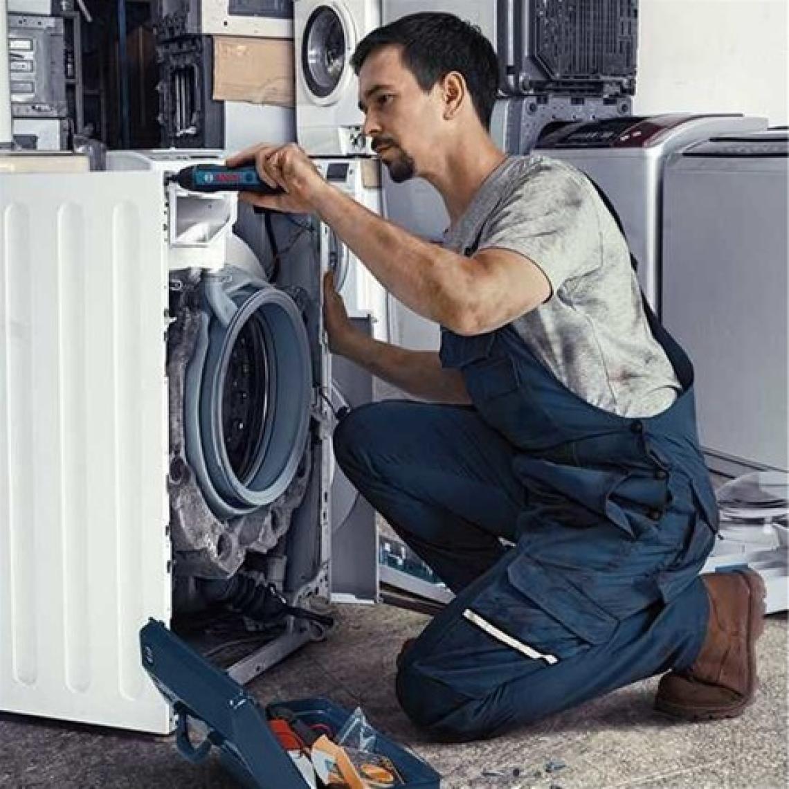 Bosch Go 2 Akülü Vidalama Şarjlı Tornavida + 32 Parça Vidalama Ucu Seti