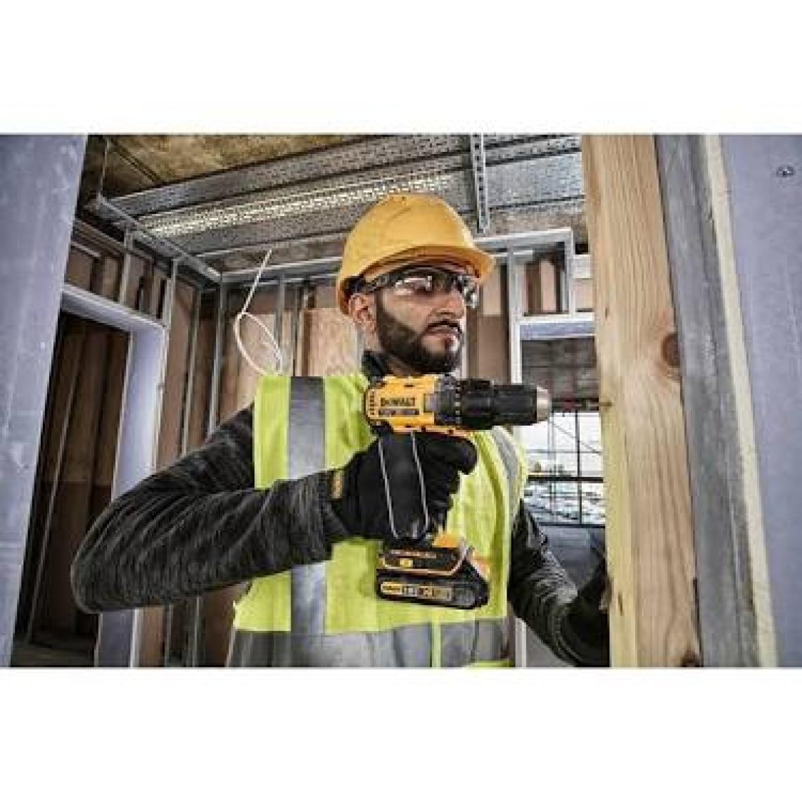 Dewalt DCD777S2T Kömürsüz Darbesiz Vidalama Matkabı 18 Volt 1.5Ah