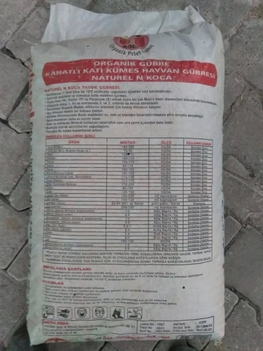 Naturel 1 kg Organik Tavuk Gübresi