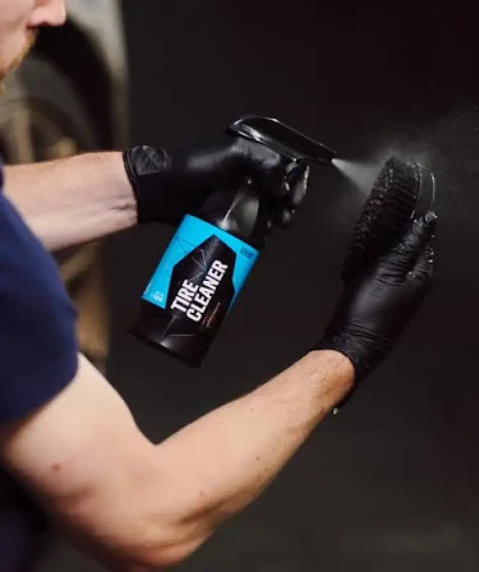 Gyeon Tirebrush Dayanıklı Lastik/davlumbaz Temizlik Fırçası