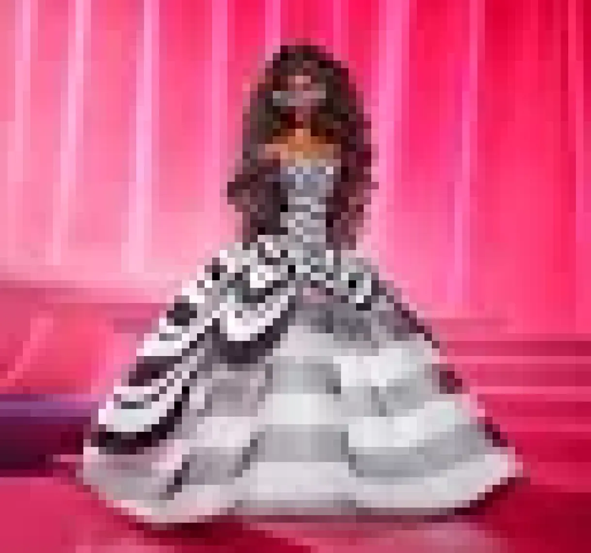 Nessiworld Barbie Mavi Safir 65. Yıl Dönümü Bebeği HRM59