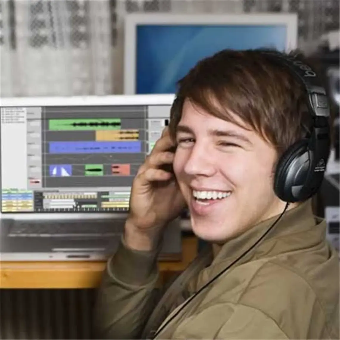 BEHRINGER HPM1000-BK Stüdyo Kulaklığı