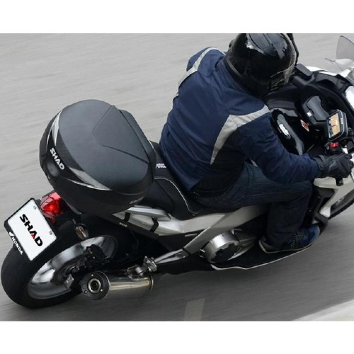 Shad SH39 Karbon Arka Çanta (39 Litre) D0B39106