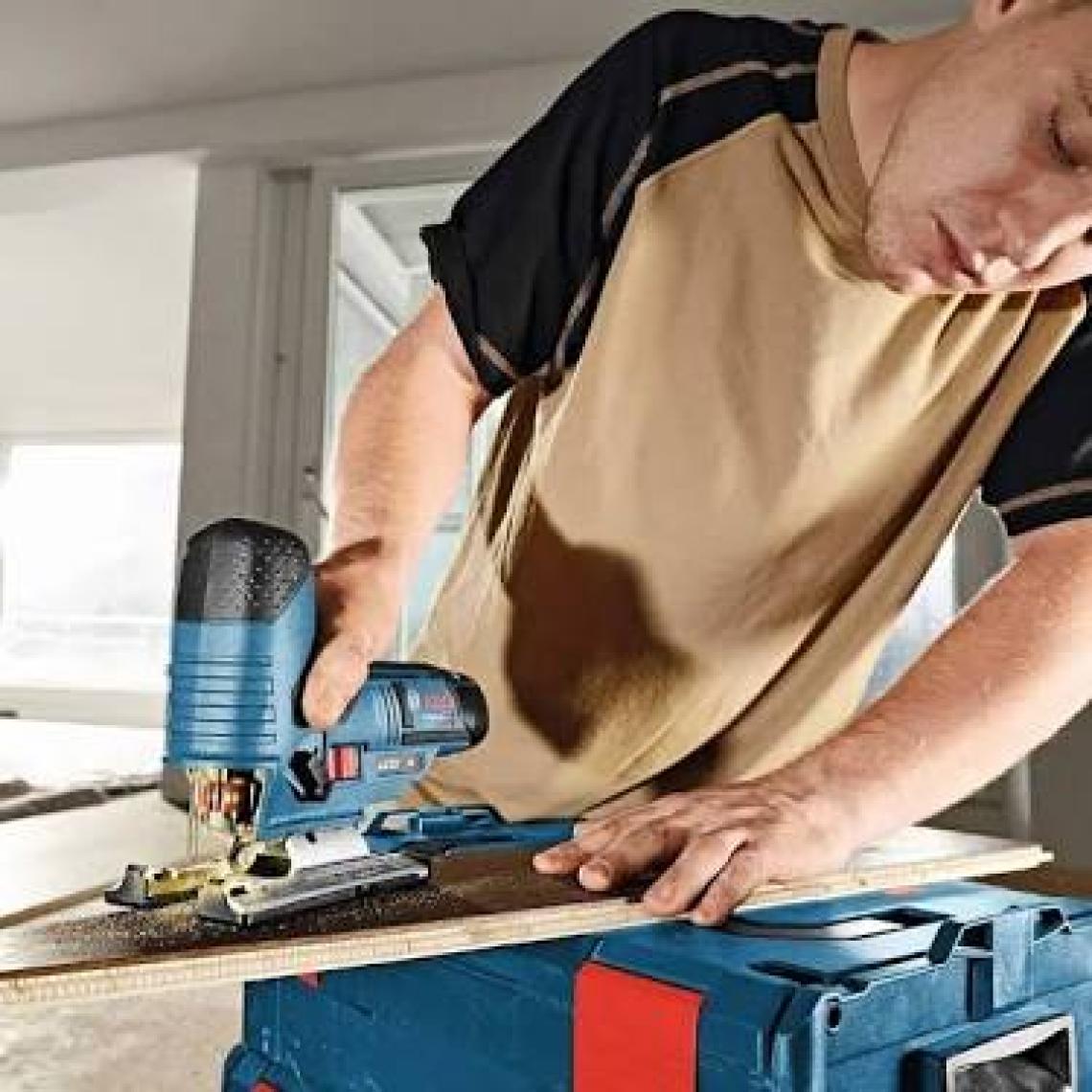 Bosch Professional GST 12V-70 Akülü Dekupaj Testere 12V 3 Ah