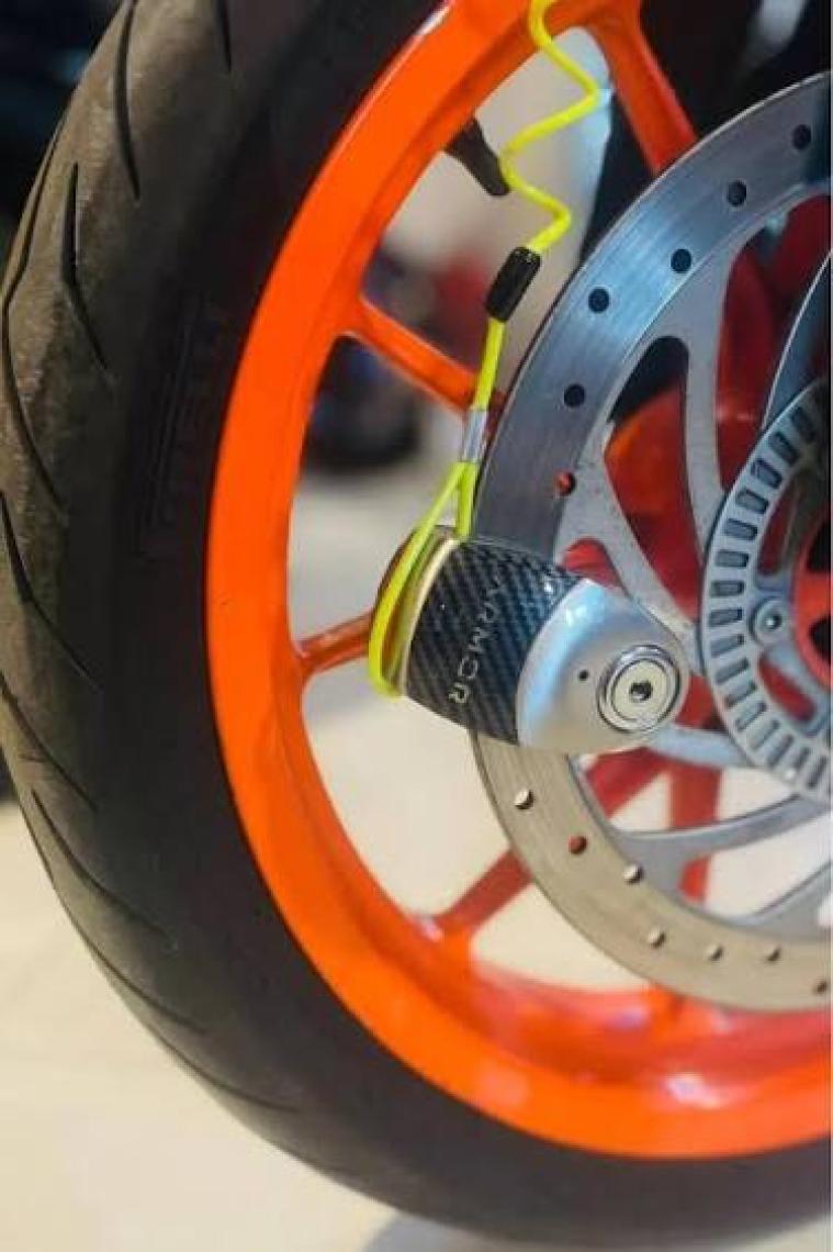 Armor 610+MVA 10MM Paslanmaz Çelik Alarmlı Karbon Disk Kilidi Gri