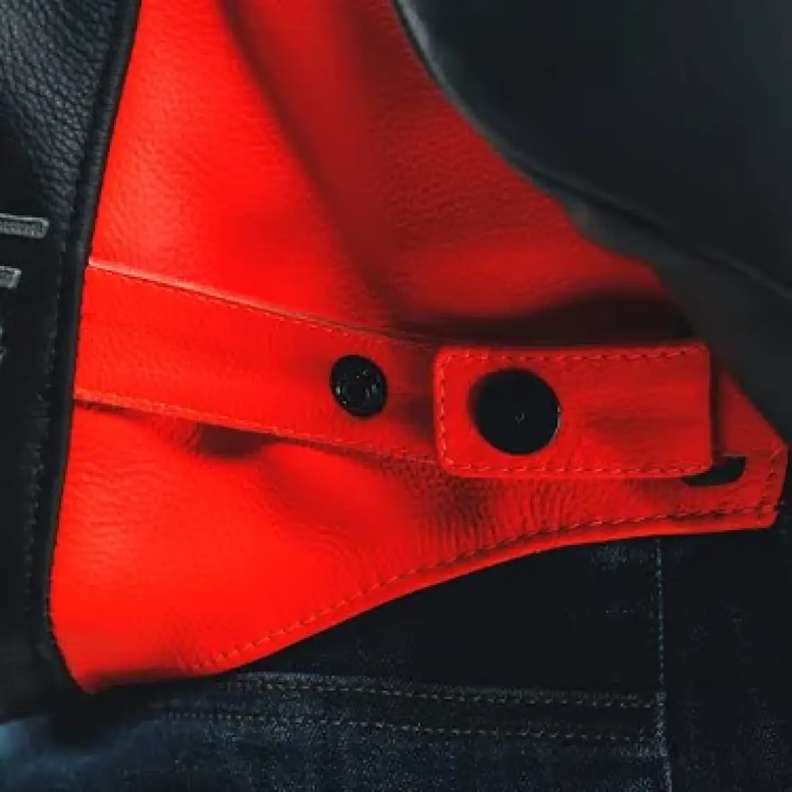 Dainese Racing 4 Black Fluo Red Deri Mont
