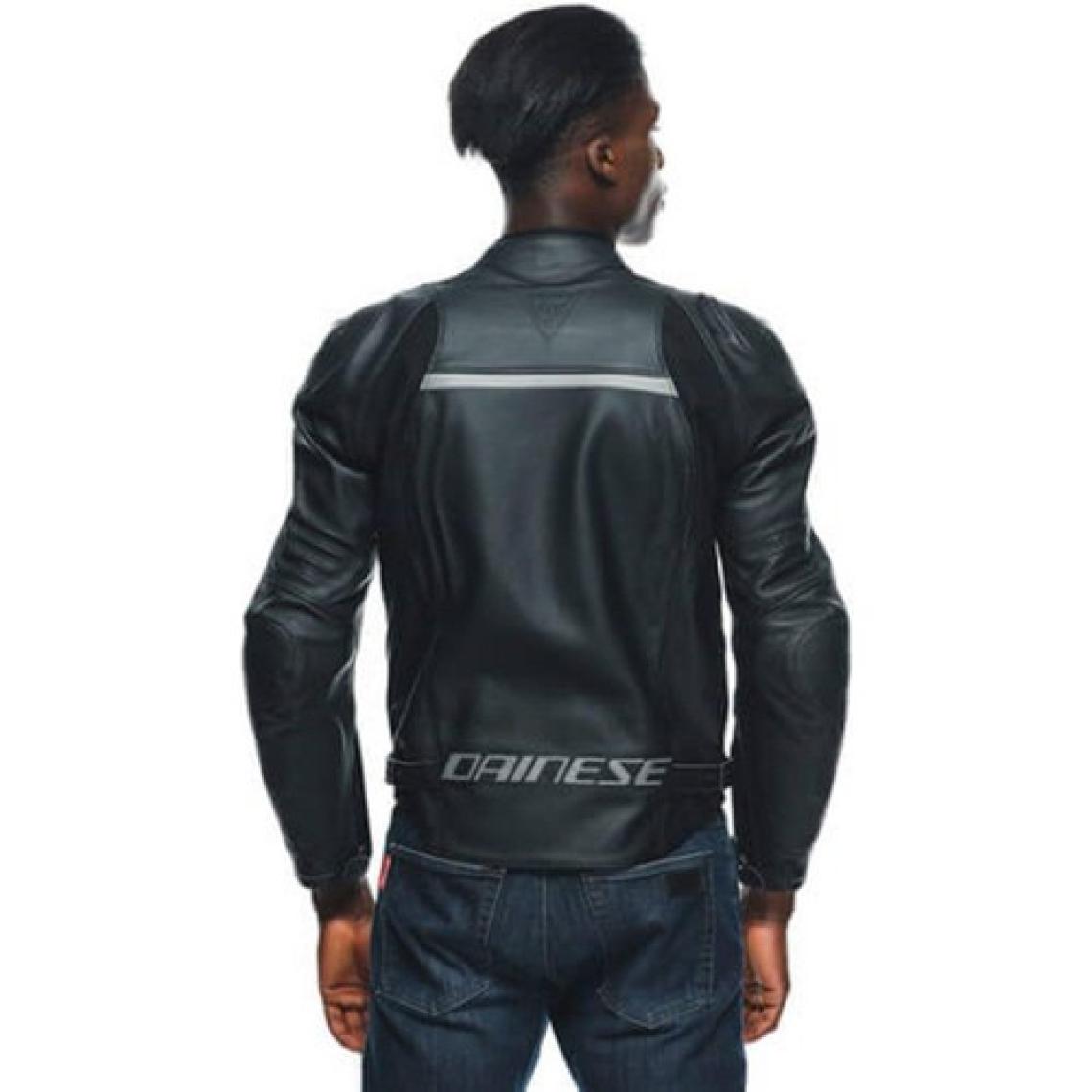 Dainese Racing 4 Siyah Dana Derisi Motosiklet Ceketi – Yansıtıcı Detaylı, Spor ve Şehir Sürüşüne Uygun