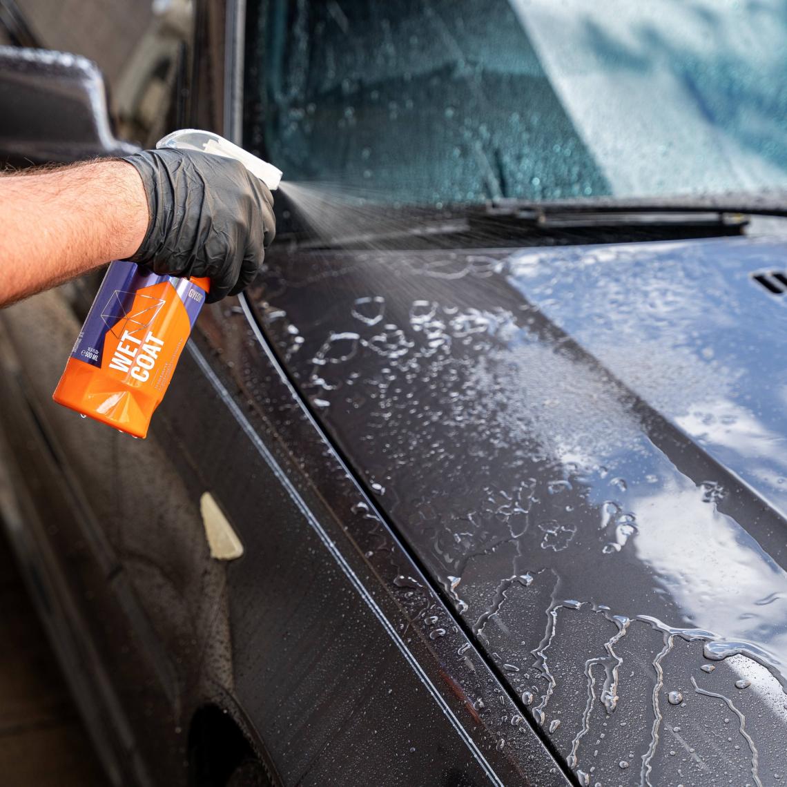 Gyeon Q²m Wetcoat Nano Boya Koruma ve Seramik Sprey Hızlı Cila - 4000 ml -Su Itici Parlak Islak Cila
