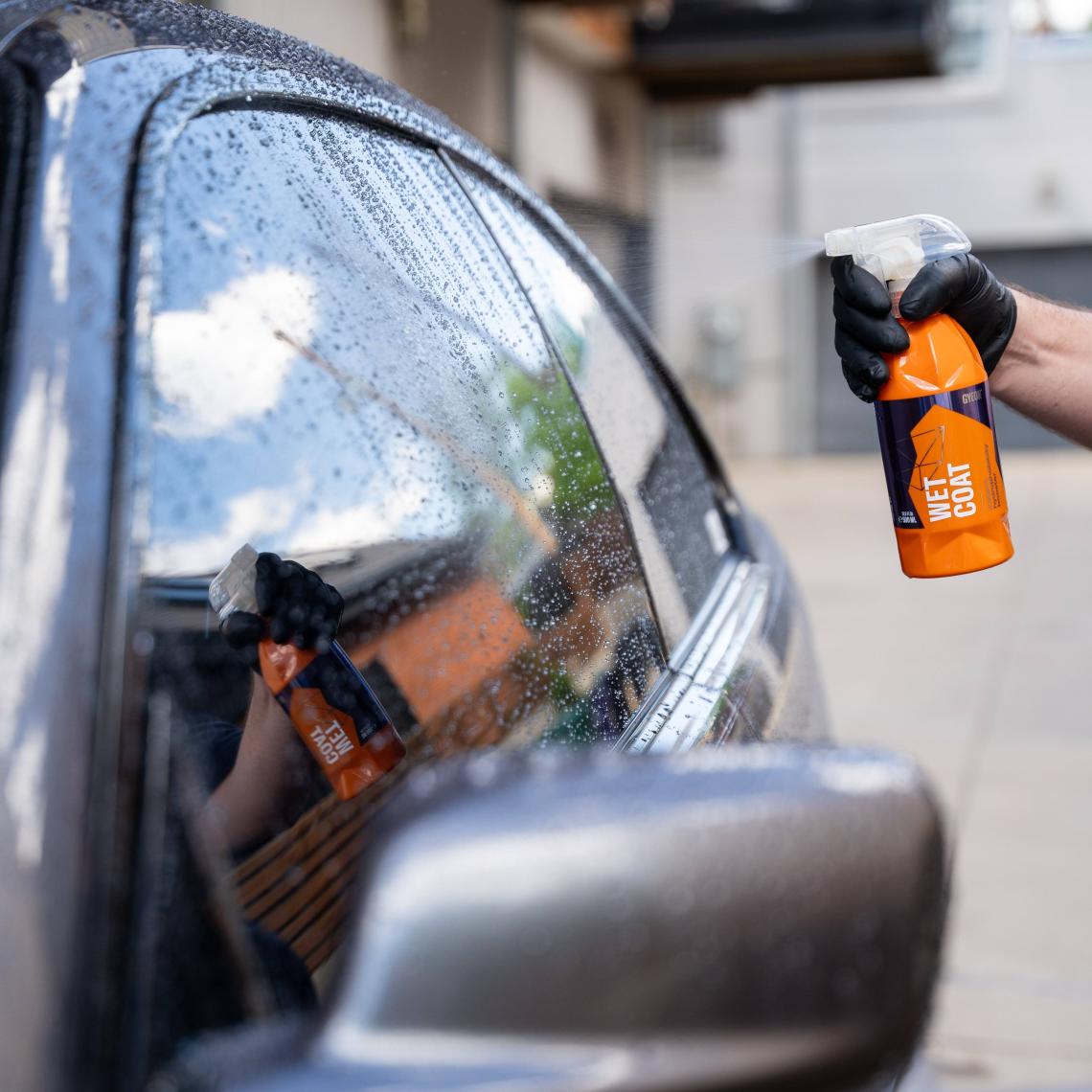 Gyeon Q²m Wetcoat Nano Boya Koruma ve Seramik Sprey Hızlı Cila - 4000 ml -Su Itici Parlak Islak Cila
